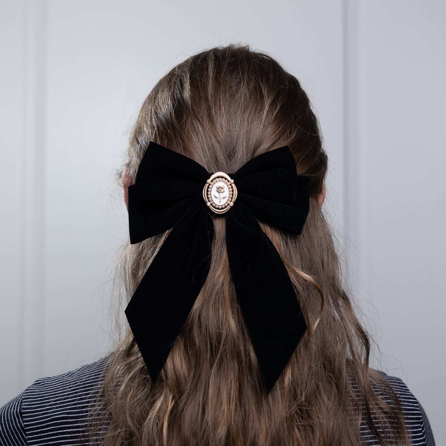 Diana Black Velvet Hair Bow